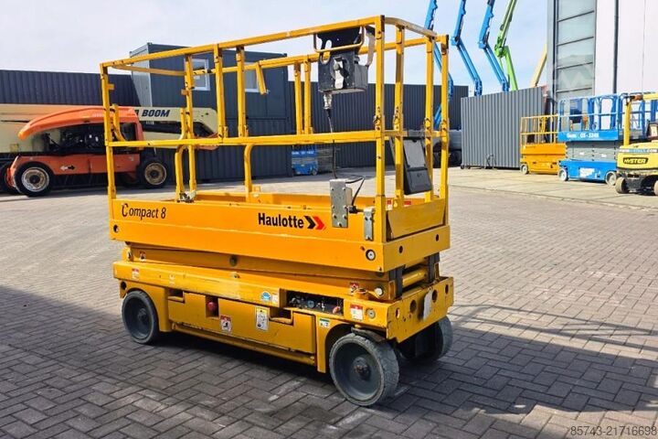 Scissor lift Haulotte Compact 8 Electric, 8.2m Working Height, 350kg Cap