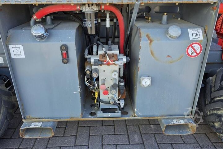 Scissor lift SkyJack SJ6832RT Diesel, 4x4 Drive, 11.6m Working Height,