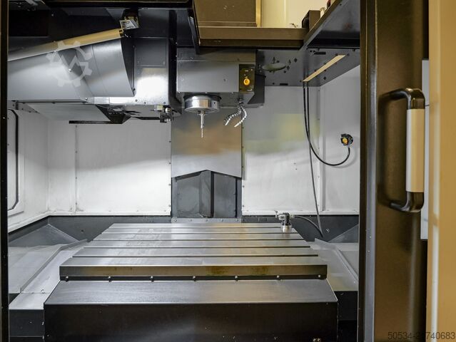 Machining Center - Vertical HYUNDAI WIA KF4600 II