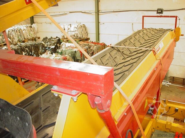 Spinnekop Combine receiving hopper with cleaner ,inspection conveyor and elevator SPINNEKOP Combine
