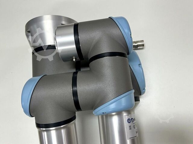 Industrial robot Universal Robots UR10e