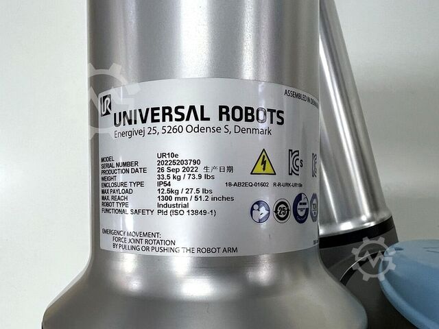 Industrial robot Universal Robots UR10e