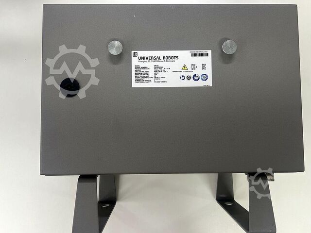 Industrial robot Universal Robots UR10e