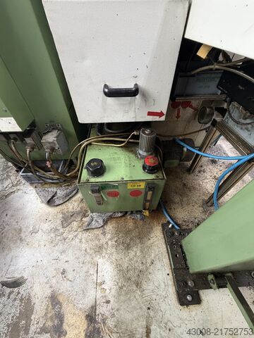 CNC turning and milling center Traub TNS26DG