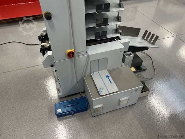 Zusammentragmaschine mit Rüttelstation Horizon VAC-100a + PJ-77R Collator with jogger