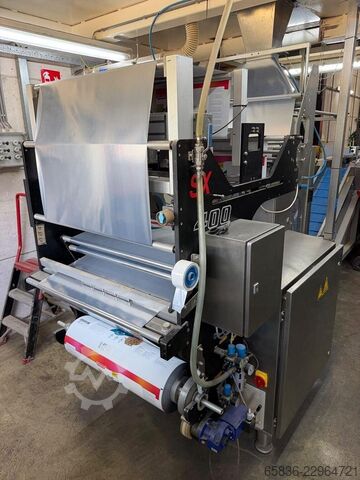 Komplette Wiege-, Verpackungs- und Kartonierlinie mit Yamato und GEA SmartPacker SX400 GEA SmartPacker SX400