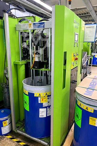 Injection molding machine ENGEL Insert 500 V/Schuttle