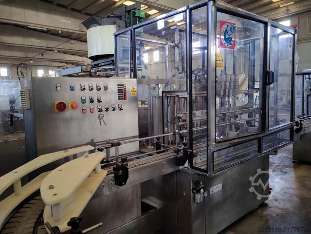 Bottle and jerrycan packaging line J. ESQUERDA LL-H/10.000/BS