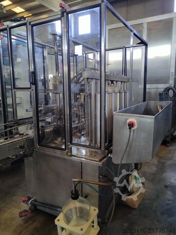 Bottle and jerrycan packaging line J. ESQUERDA LL-H/10.000/BS