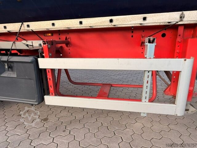 Tipper semitrailer KEMPF SKM 35/3 Stahlkippmulde 2 Liftachsen 50m³ 55m³