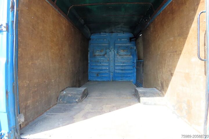 Box van Mercedes-Benz Vario 812D