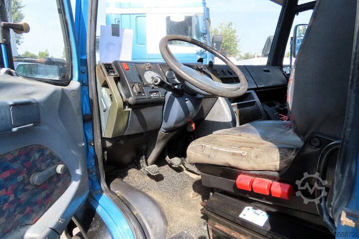 Box van Mercedes-Benz Vario 812D