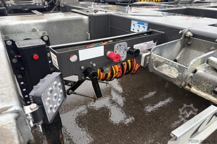 Swap body semitrailer Fliegl SDS 380 Containertransport  / Swiss-Vehicle