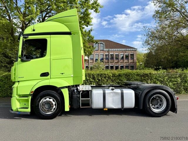 Standard-SZM Mercedes-Benz Actros 1942 StreamSpace 2,30 / 2 x Tank / Euro 6