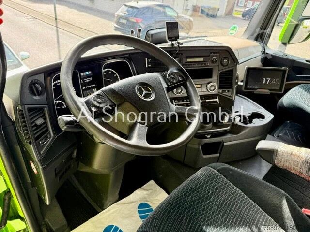 Standard-SZM Mercedes-Benz Actros 1942 StreamSpace 2,30 / 2 x Tank / Euro 6