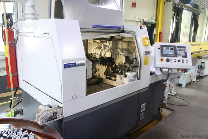Turning Automatic Lathe - Longitudinal CITIZEN L32-1M8