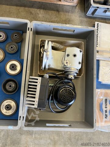 Universal tool grinding machine Deckel S11