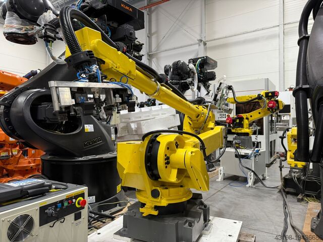 Industrial robot FANUC M-710iC/20L