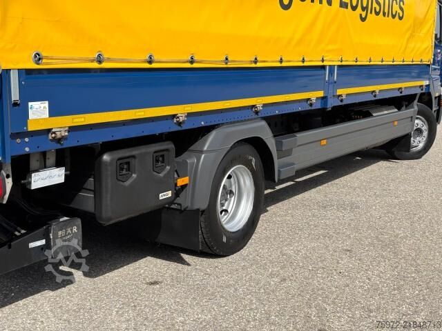Flatbed truck with tarp  Atego 1527 L