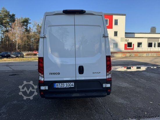 High top van IVECO 35S18 AUTOMATIK 3.0 MOTOR DAILY KASTEN LANG+HOCH L4
