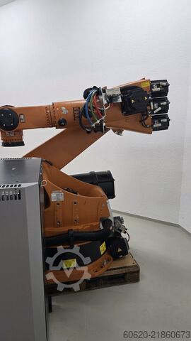 Industrial robot KUKA KR 210 L180-2 2000 + KRC2 ed05