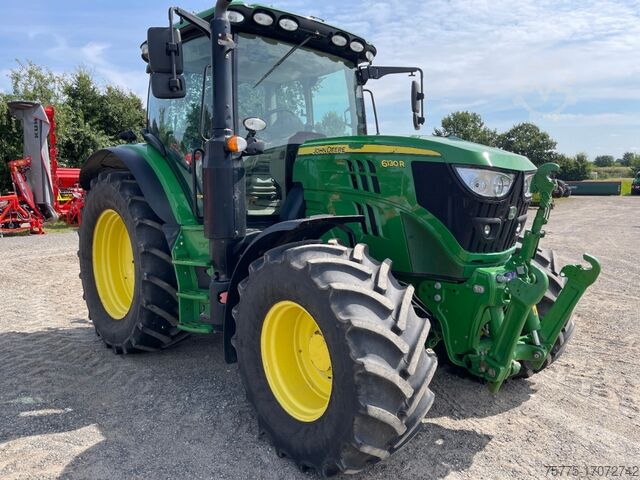 Traktor  6130R