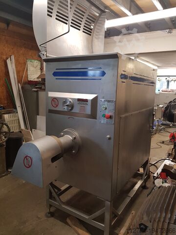 Meat processing machine Thompson Mixer Grinder 4000