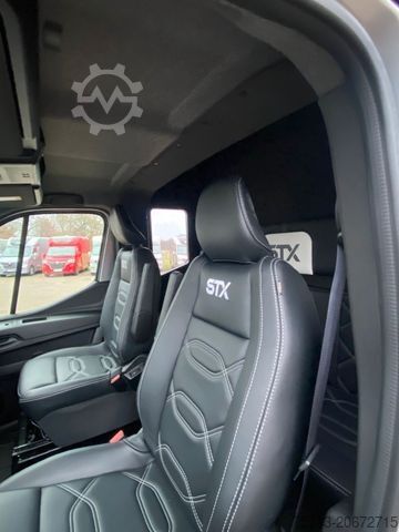 Livestock transporter RENAULT Master STX 5 Sitzer Haras ex. Lang Automatik