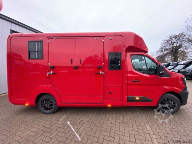 Livestock transporter RENAULT MASTER AKX NEW MODELL  2025 5 Sitzer Haras ex. L