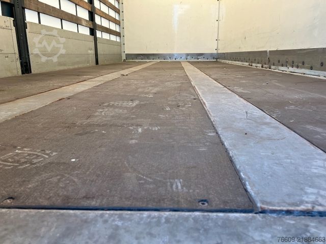 Swap body trailer SOMMER Wechselbrücke Koffer
