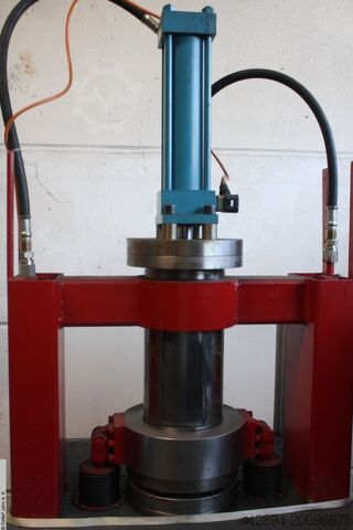 Honmaschine - Außen - Vertikal Kennametal Model 77C