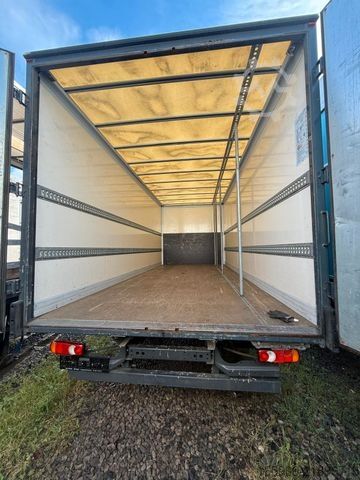 Box van DAF LF 210 PS , Schlafkabine, Möbeltransporter