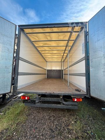 Box van DAF LF 210 PS , Schlafkabine, Möbeltransporter