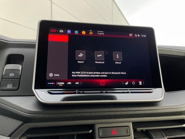 Box van MAN TGE 3.160 Fahrgestell Einzelkabine Koffer NAVI