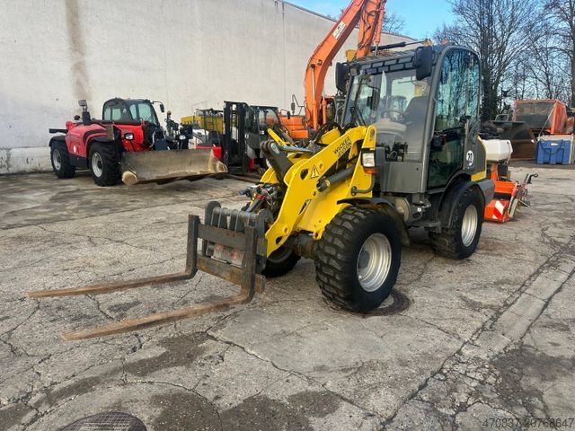 Radlader WACKER WL 38 / Kehrmaschine / Gabel / 2 x Schaufel