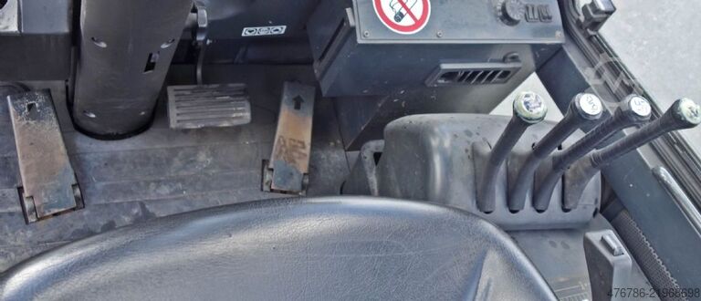 Electric 4-wheel forklift Still R 60-35