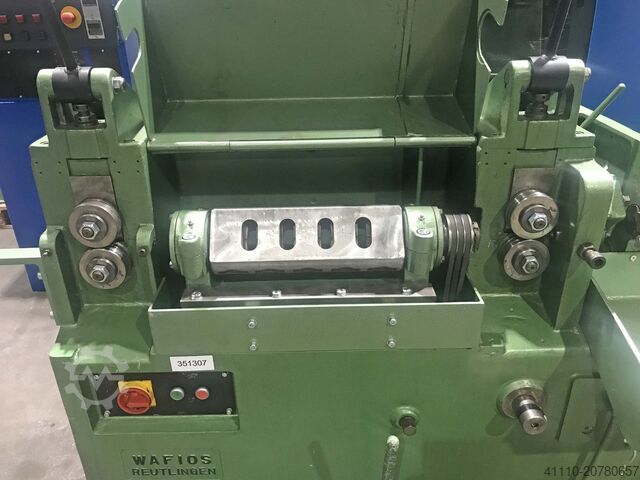 Drahtricht- und Abschneidemaschine WAFIOS R 3