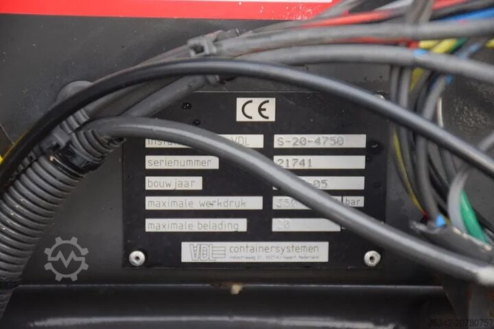 Hakenarmsystem Iveco Trakker AD260T36