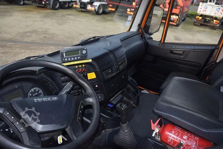 Hakenarmsystem Iveco Trakker AD260T36