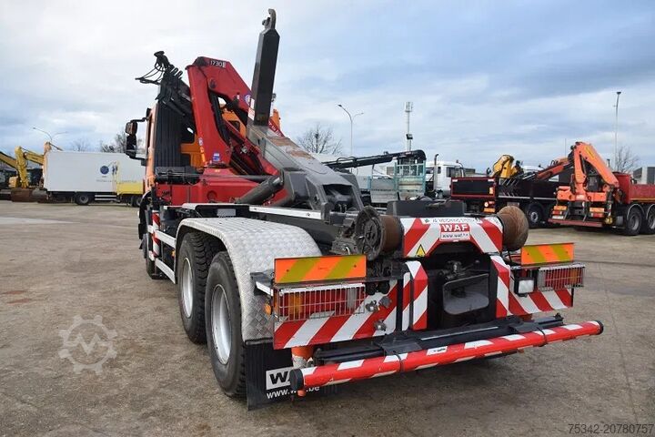 Hakenarmsystem Iveco Trakker AD260T36