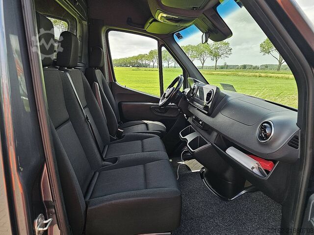 High-roof van MERCEDES-BENZ SPRINTER 317 L2H2 LED Mbux10