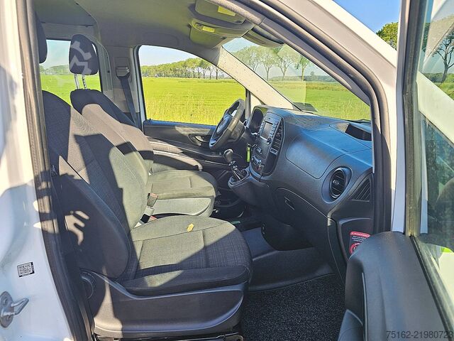High-roof van MERCEDES-BENZ VITO 111 dubbel cabine ac