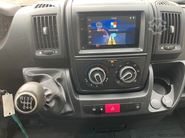 Transporter mit Koffer PEUGEOT Boxer 120kw * LBW * Klima * Navi * 3,5t