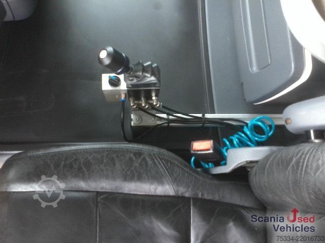 Standard tractor unit Scania R 580 LA6x4HNA