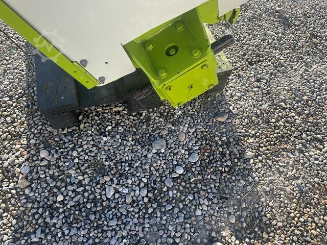 CLAAS GPS MKS LKS Adapter für Claas Jaguar mit Walze CLAAS GPS MKS LKS Adapter für Claas Jaguar mit