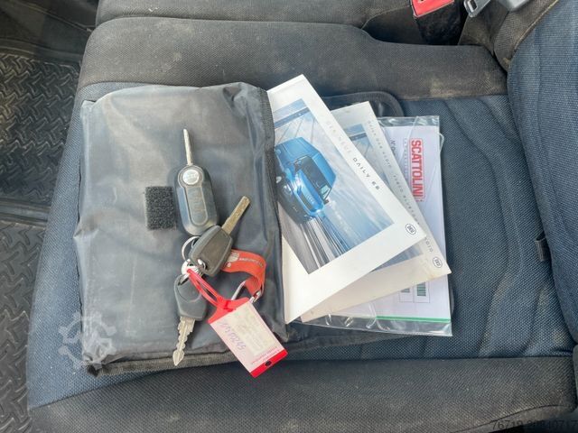 Pick-up van IVECO Daily Pritsche 35-140,Klimamaanlage,1.Hand