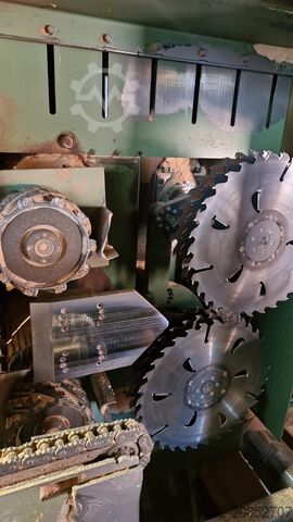 Komplettes Sägewerk (stationär) EWD 7-stielige Doppelwellenkreissäge DWK 700 T-6 340