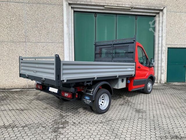 Transporter mit Kipper Ford Transit 350 Gemellato - Ribaltabile Trilaterale