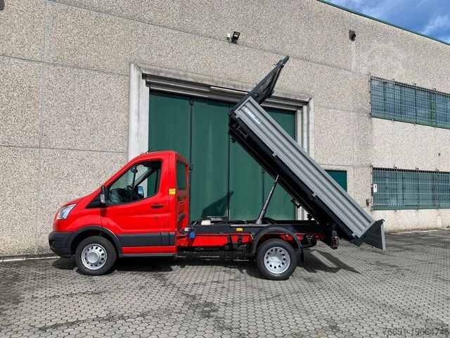 Transporter mit Kipper Ford Transit 350 Gemellato - Ribaltabile Trilaterale