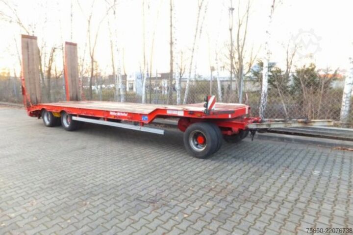 Tieflader Anhänger Müller Mitteltal T 3  3 Achs Tieflader- Anhänger